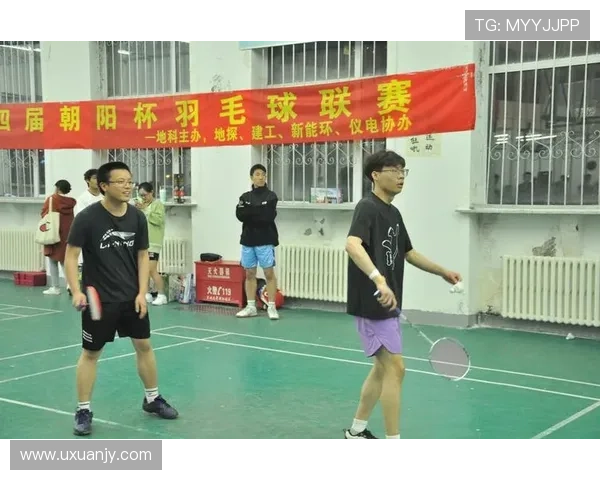 上海羽毛球队在世锦赛中的团队协作展现出卓越实力与默契配合 上海羽毛球队在世锦赛中的团队协作展现出卓越实力与默契配合